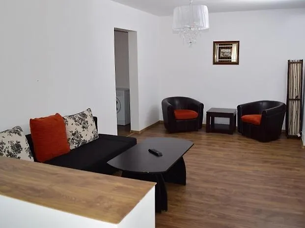 Park Lake Mall Apartment Bükreş 0*,